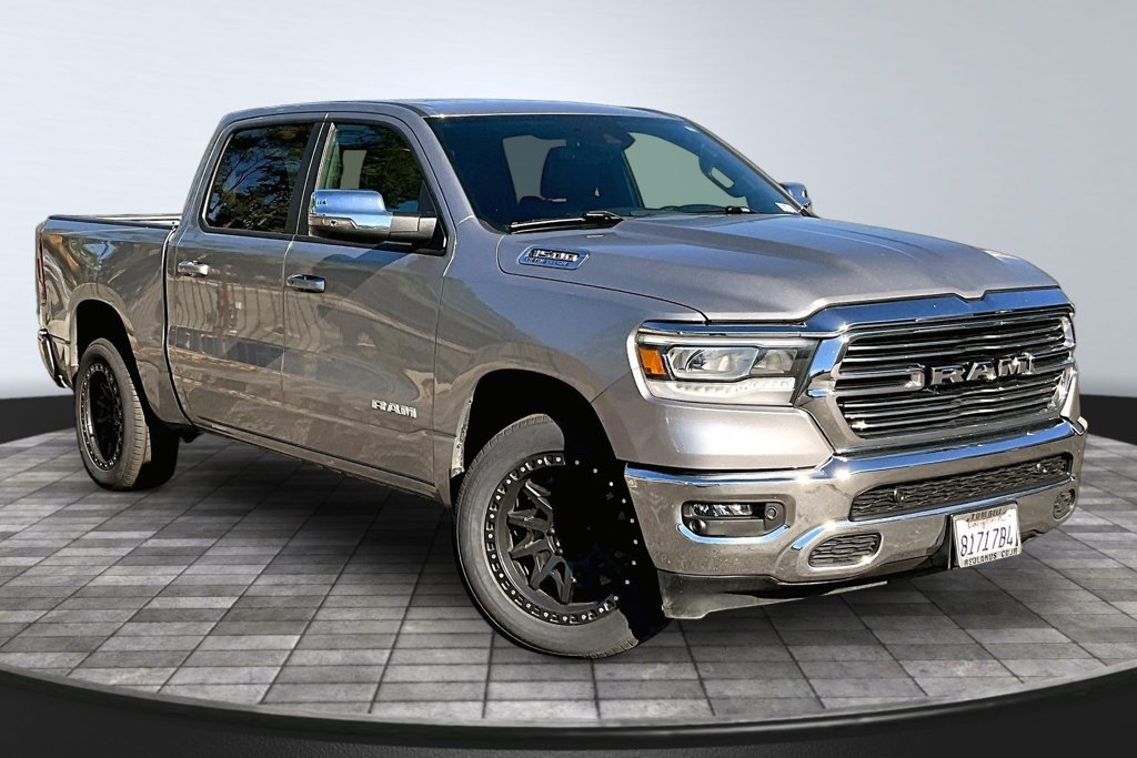 Used 2024 RAM 1500 Laramie AWD/4WD image 36