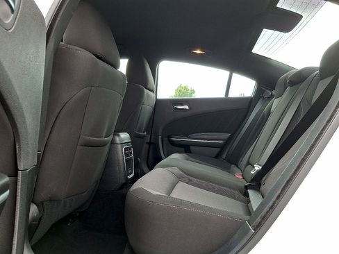 Used 2022 Dodge Charger SXT RWD image 19
