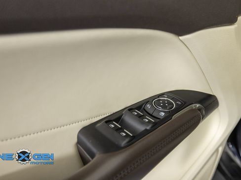 Used 2016 Lincoln MKC Reserve w/ Lincoln MKC Climate Package AWD/4WD image 13