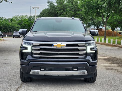 Used 2024 Chevrolet Silverado 1500 High Country w/ High Country Premium Package AWD/4WD image 32