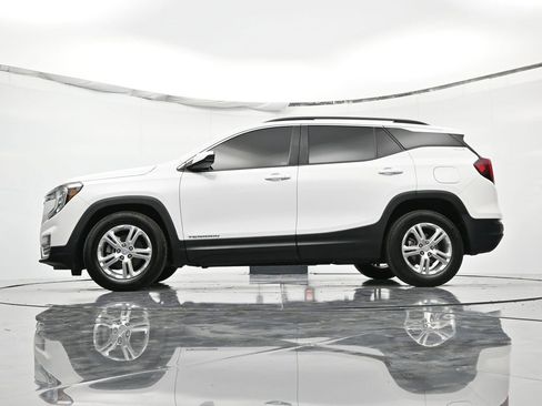 Certified 2022 GMC Terrain SLE w/ Driver Convenience Package image 43