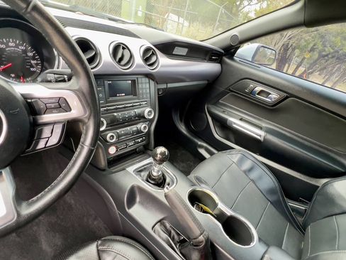 Used 2016 Ford Mustang GT RWD image 25