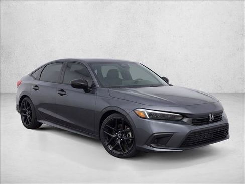 Used 2022 Honda Civic Sport image 3