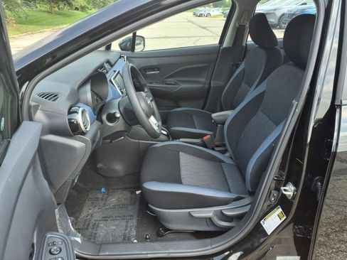 New 2025 Nissan Versa SV w/ Trunk Package image 28