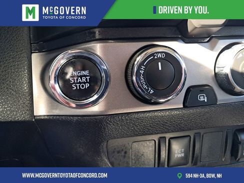 Used 2023 Toyota Tacoma SR5 AWD/4WD image 29