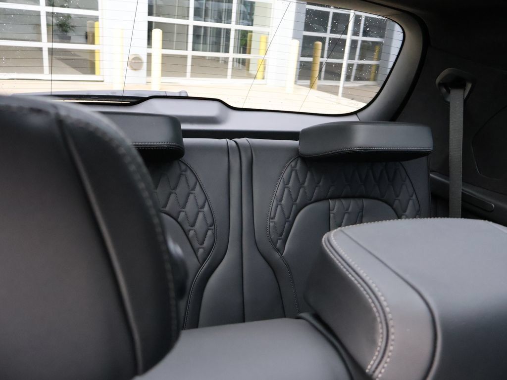 Used 2026 BMW X7 xDrive40i w/ Executive Package AWD/4WD image 15