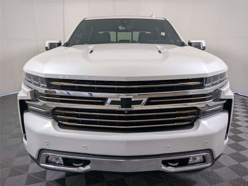 Used 2020 Chevrolet Silverado 1500 High Country w/ Technology Package image 3