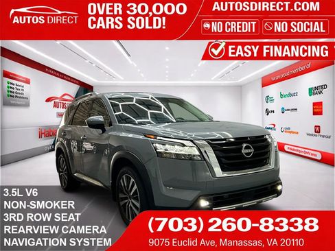 Used 2022 Nissan Pathfinder Platinum image 1