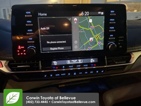 Used 2024 Toyota Sienna Limited image 18