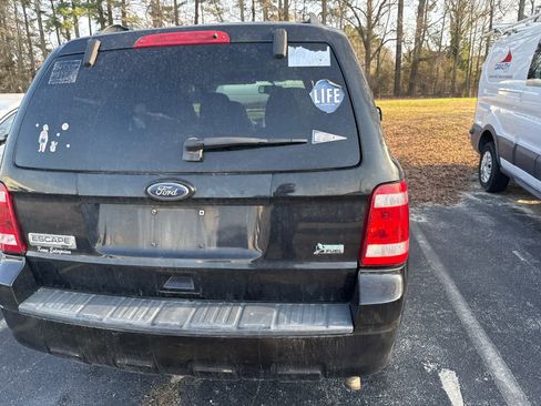 Used 2011 Ford Escape XLT w/ 203A Rapid Spec Order Code image 28