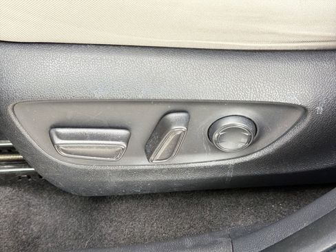 Used 2023 Toyota RAV4 XLE FWD image 13
