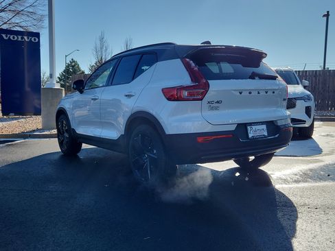New 2026 Volvo XC40 B5 Ultra w/ Climate Package image 3