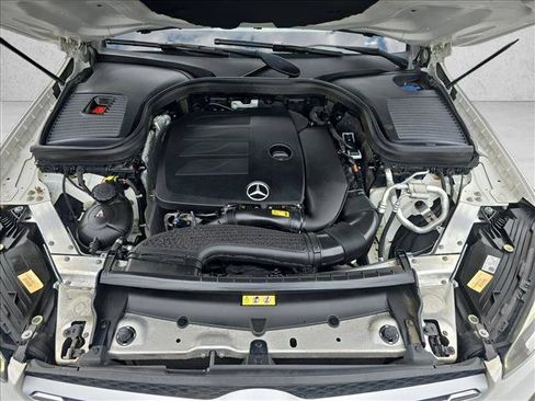Used 2021 Mercedes-Benz GLC 300 4MATIC image 30