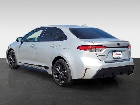 Used 2024 Toyota Corolla SE FWD image 6