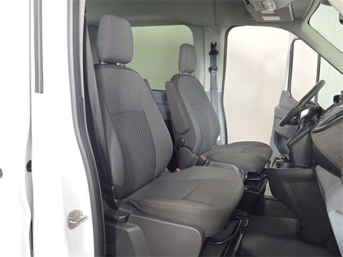 Used 2019 Ford Transit 350 XLT image 18