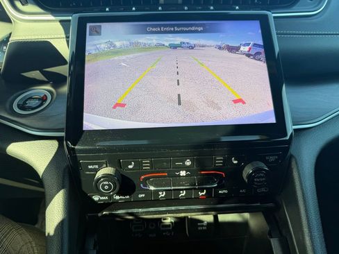 Used 2024 Jeep Grand Cherokee Limited 4xe image 46