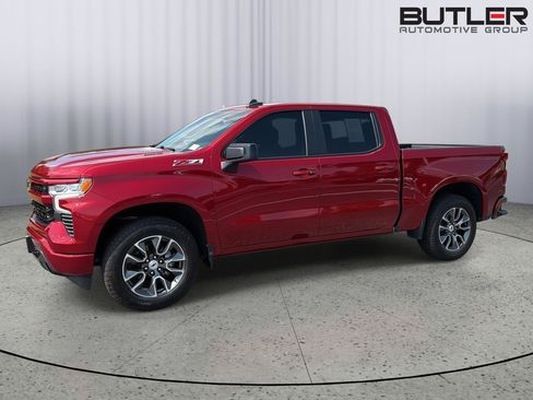 Used 2024 Chevrolet Silverado 1500 RST AWD/4WD image 3