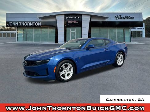 Used 2019 Chevrolet Camaro LT RWD image 1