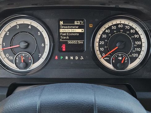 Used 2020 RAM 1500 Classic SLT image 19