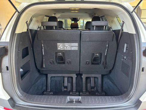 Used 2026 Kia Carnival FWD image 29