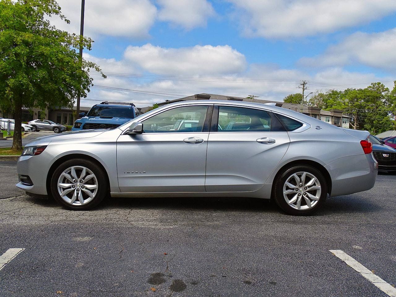 Used 2018 Chevrolet Impala LT FWD image 4