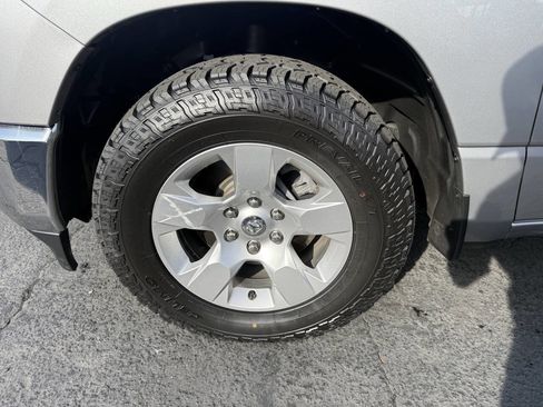 Used 2019 RAM 1500 Big Horn image 9