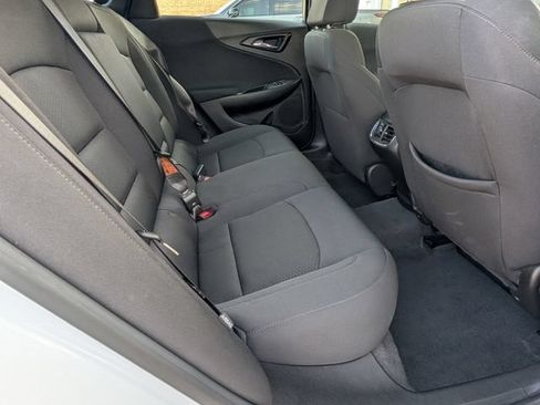 Used 2024 Chevrolet Malibu LT FWD image 19