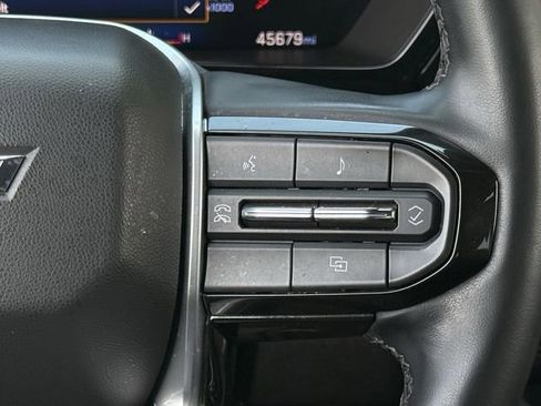 Used 2024 Chevrolet Colorado LT w/ LT Convenience Package II RWD image 17