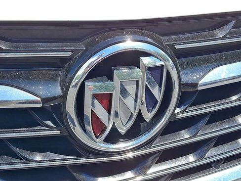 Certified 2022 Buick Envision Preferred FWD image 28