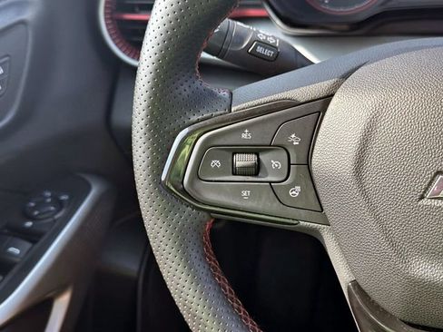 Certified 2024 Chevrolet Trax RS FWD image 21