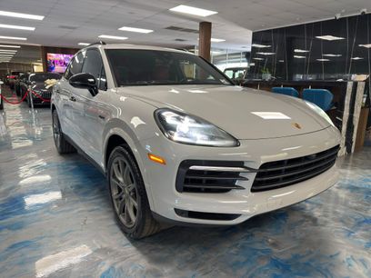 Used 2022 Porsche Cayenne Platinum Edition w/ Premium Package Plus