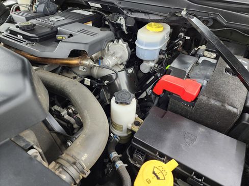 Used 2022 RAM 3500 Big Horn w/ Level C Equiment Group image 19