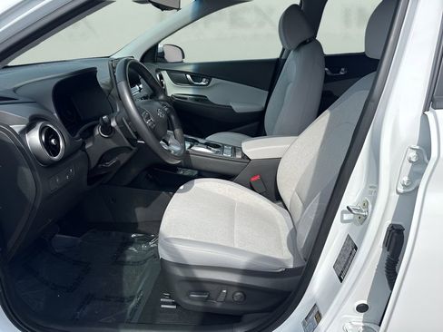 Used 2023 Hyundai Kona SEL w/ Cargo Package image 9