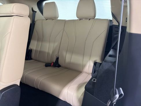 Certified 2023 Acura MDX SH-AWD w/ Advance Package image 19