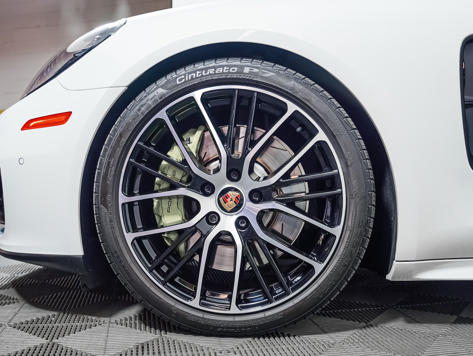 Certified 2023 Porsche Panamera 4 AWD/4WD image 14