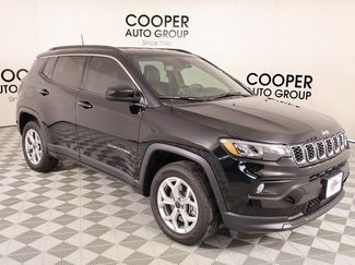 Used 2025 Jeep Compass Latitude video 1
