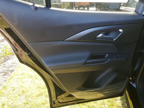 New 2026 Chevrolet Equinox EV LT image 14