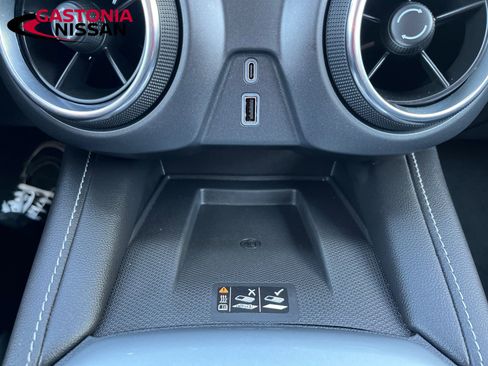 Used 2023 Chevrolet Blazer LT w/ Convenience Package image 33