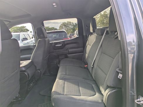 Used 2021 Chevrolet Silverado 1500 LT image 16