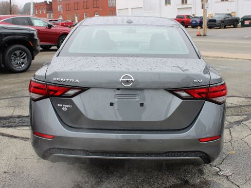 Certified 2022 Nissan Sentra SV image 4