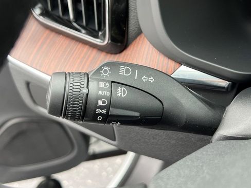 Certified 2023 Volvo XC60 B5 Plus w/ Climate Package image 35