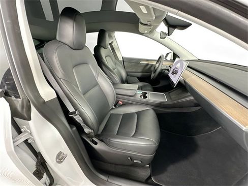 Used 2023 Tesla Model Y Long Range image 25