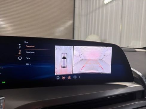 Certified 2026 Cadillac Vistiq Luxury image 30