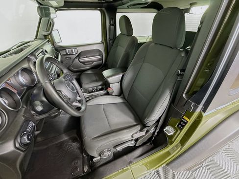 Used 2022 Jeep Wrangler Sport AWD/4WD image 21