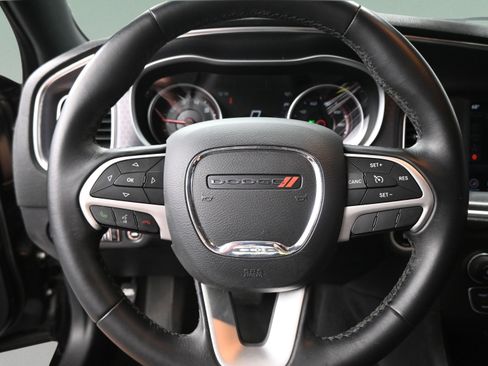 Used 2017 Dodge Charger SXT w/ Driver Confidence Group RWD image 27