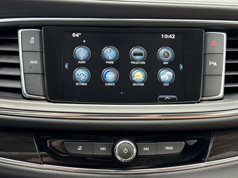 Used 2018 Buick Enclave Essence AWD/4WD image 9