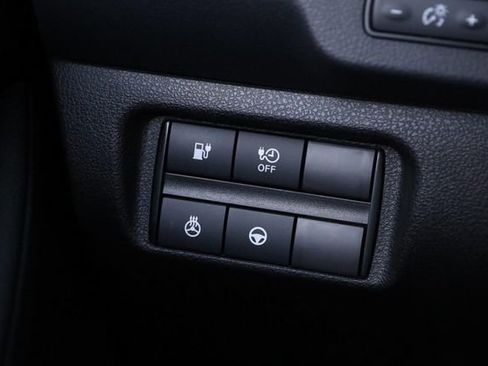 Certified 2024 Nissan Leaf SV Plus image 20