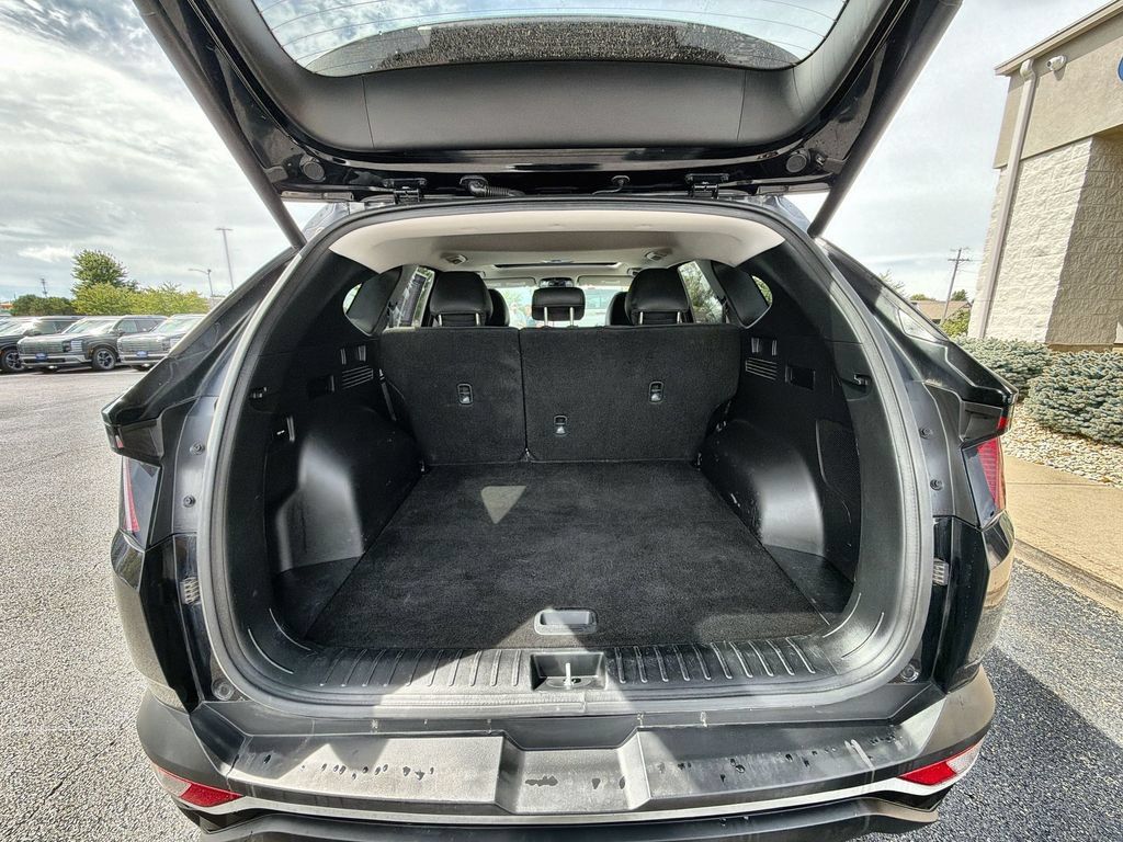 Used 2022 Hyundai Tucson SEL w/ Convenience + Premium Package AWD/4WD image 19