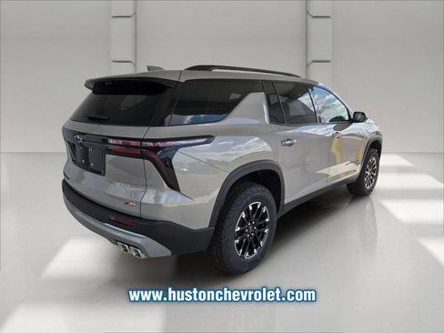 New 2026 Chevrolet Traverse Z71 w/ Driver Confidence Package AWD/4WD image 5