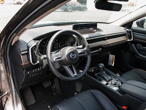 Used 2026 MAZDA CX-50 AWD 2.5 Hybrid w/ Weather Package image 8